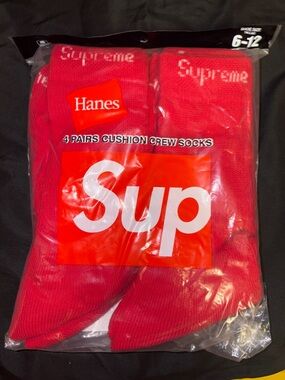 Hanes Red Crew Cushion Socks - 4 Pairs